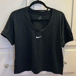 Women Nike dryfit semi cropped t-shirt